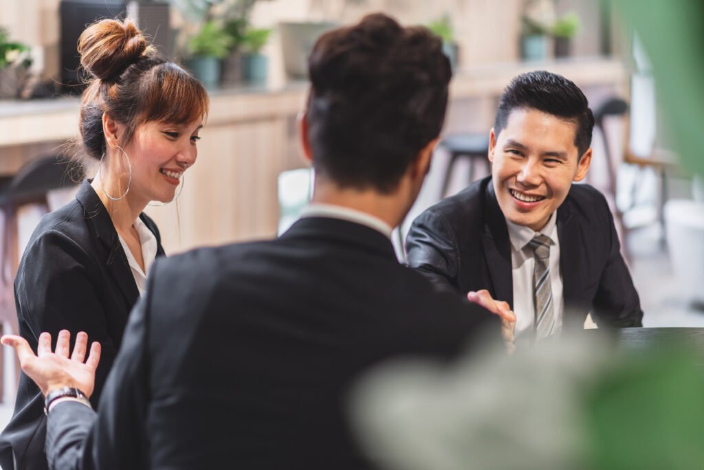 A Guide to Working with Cross-Cultural Teams